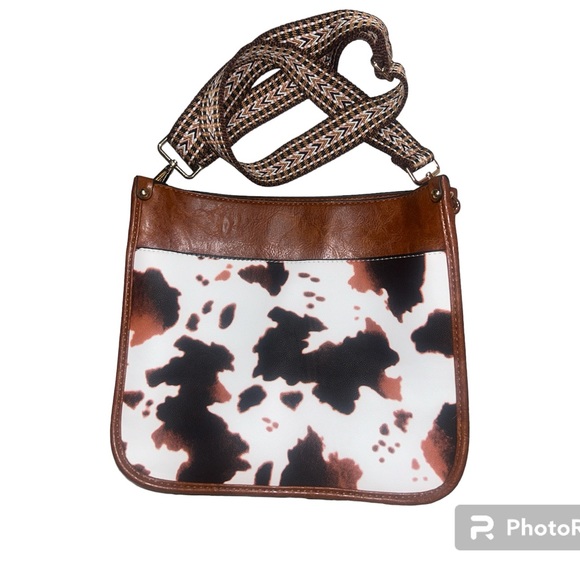 EUC Vintage Classic Animal Pattern Shoulder Bag With Guitar Crossbody Strap - Picture 2 of 5